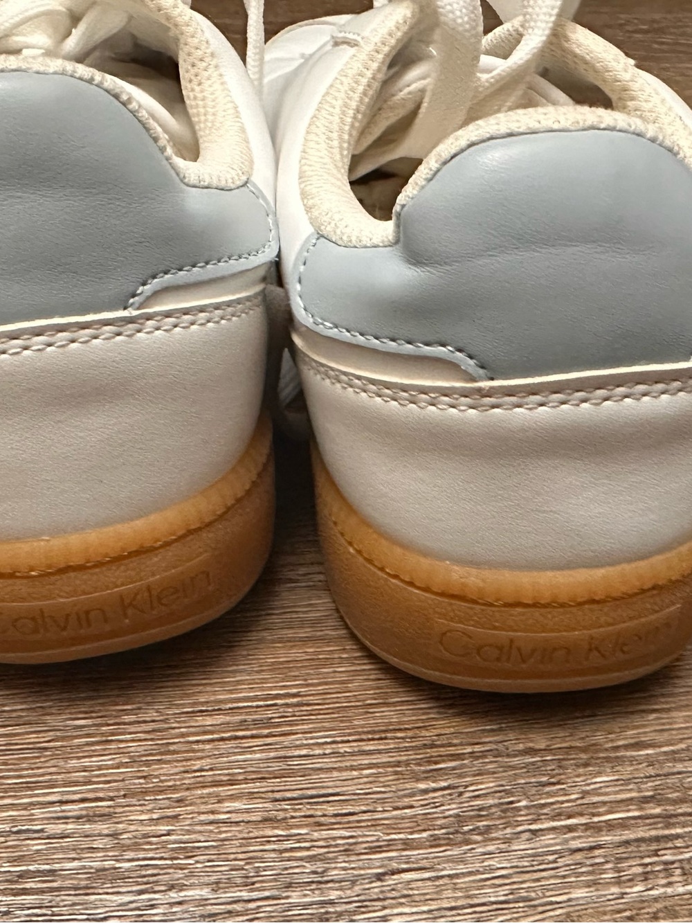 Calvin Klein Women's Cream Sneakers with Gum Sole - Picture 5 of 10